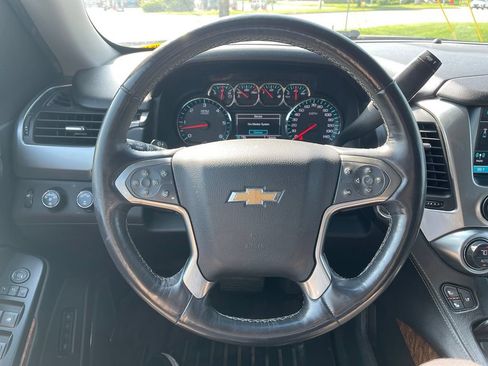 Used 2018 Chevrolet Tahoe Premier AWD/4WD image 10