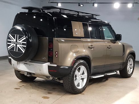 Used 2020 Land Rover Defender 110 HSE AWD/4WD image 7