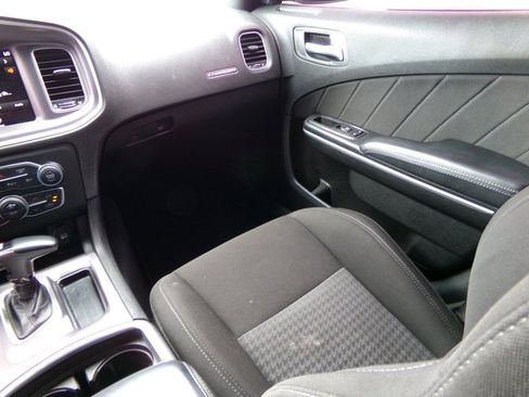 Used 2022 Dodge Charger R/T image 9