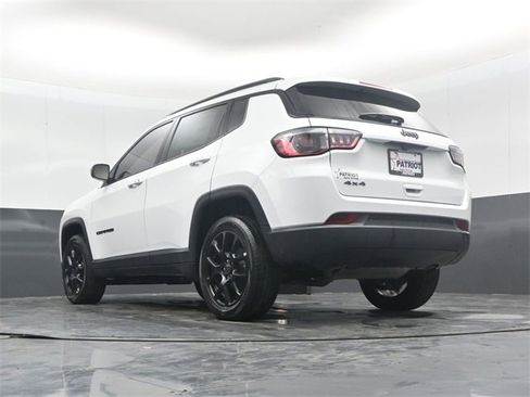 New 2026 Jeep Compass Latitude image 42