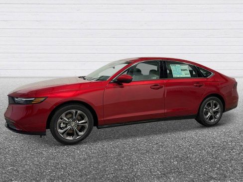 New 2025 Honda Accord EX-L image 2