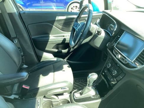 Used 2019 Buick Encore Preferred FWD image 16