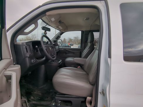 Used 2023 Chevrolet Express 2500 LS image 15