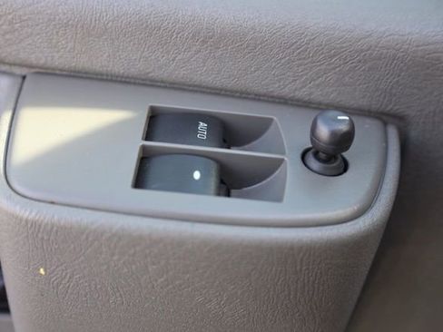 Used 2023 Chevrolet Express 2500 Work Van w/ Driver Convenience Package image 21