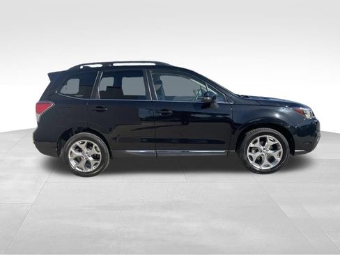 Used 2017 Subaru Forester 2.5i Touring AWD/4WD image 4