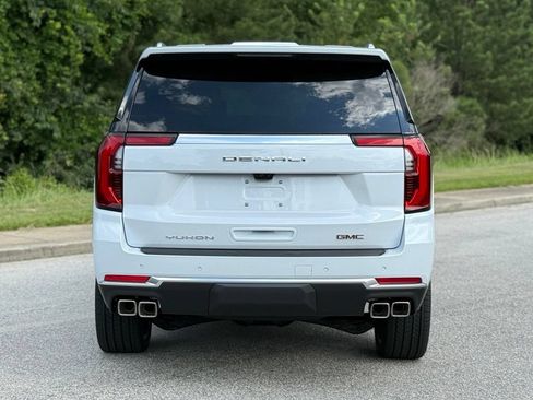 New 2026 GMC Yukon XL Denali w/ Denali Reserve Package AWD/4WD image 12