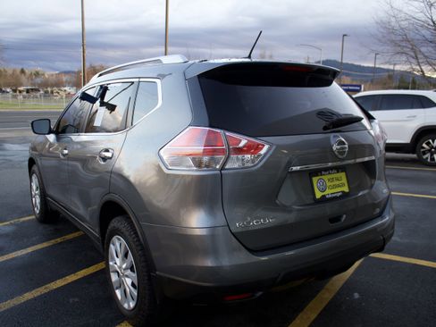 Used 2016 Nissan Rogue S w/ Appearance Package image 7