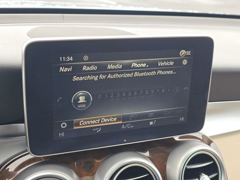 Used 2018 Mercedes-Benz GLC 300 4MATIC image 11