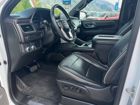 Used 2021 GMC Yukon XL SLT AWD/4WD image 29