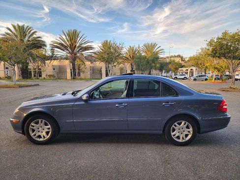 Used 2005 Mercedes-Benz E 320 Sedan image 5