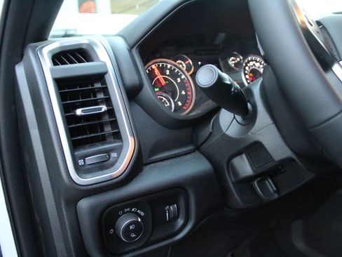 Used 2025 RAM 2500 Big Horn image 8