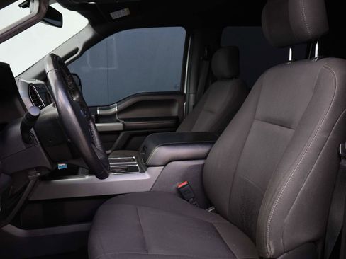 Used 2018 Ford F150 XLT w/ Equipment Group 302A Luxury AWD/4WD image 9