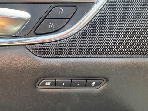 Used 2019 Cadillac XT5 Luxury AWD/4WD image 15