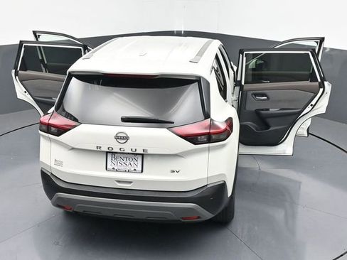Used 2023 Nissan Rogue SV image 45