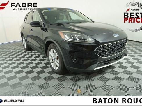 Used 2020 Ford Escape SE FWD image 1