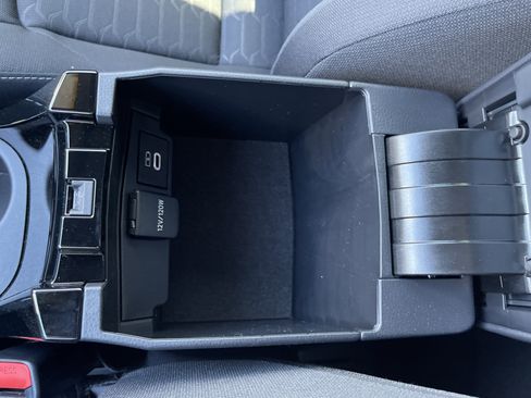 Used 2026 Toyota Corolla SE image 31