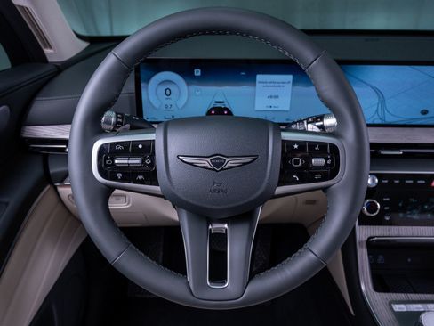 New 2026 Genesis GV80 2.5T Advanced image 16