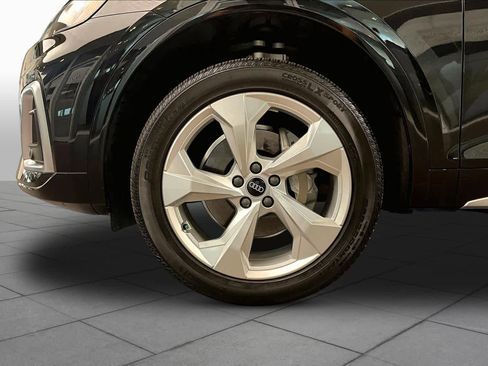 Certified 2025 Audi Q5 2.0T Premium Plus w/ Premium Plus Package image 11