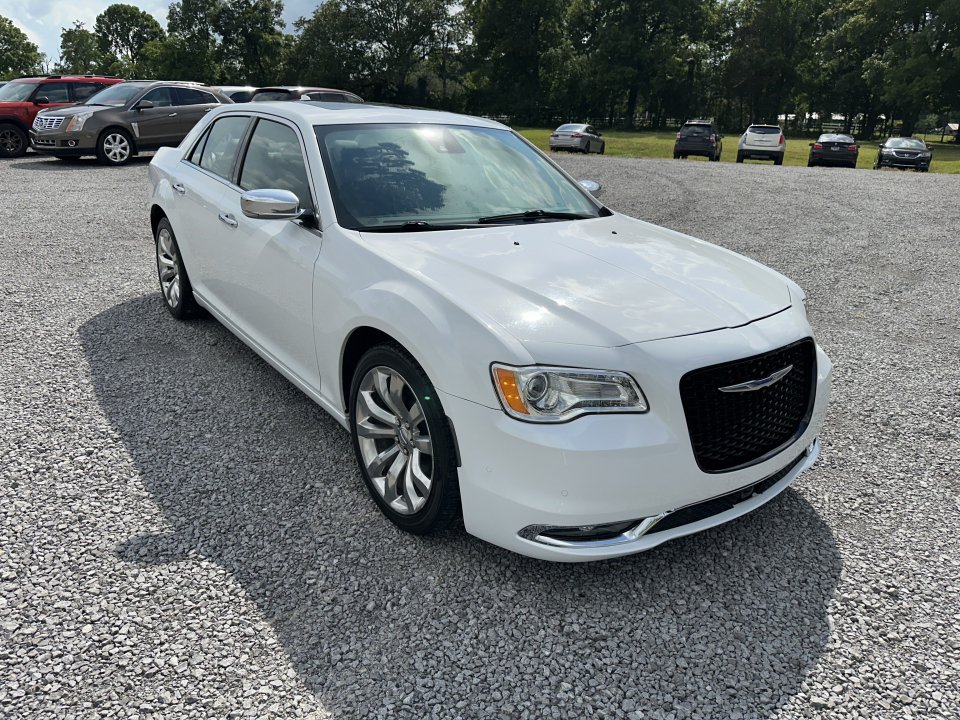 Used 2018 Chrysler 300 Limited w/ Safetytec Plus Group RWD image 3