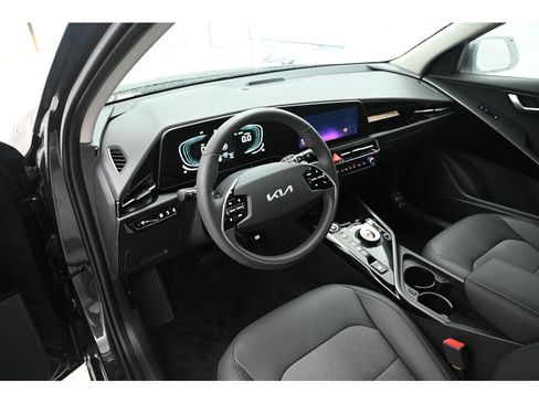 New 2025 Kia Niro EX w/ EX Cold Weather Package image 17