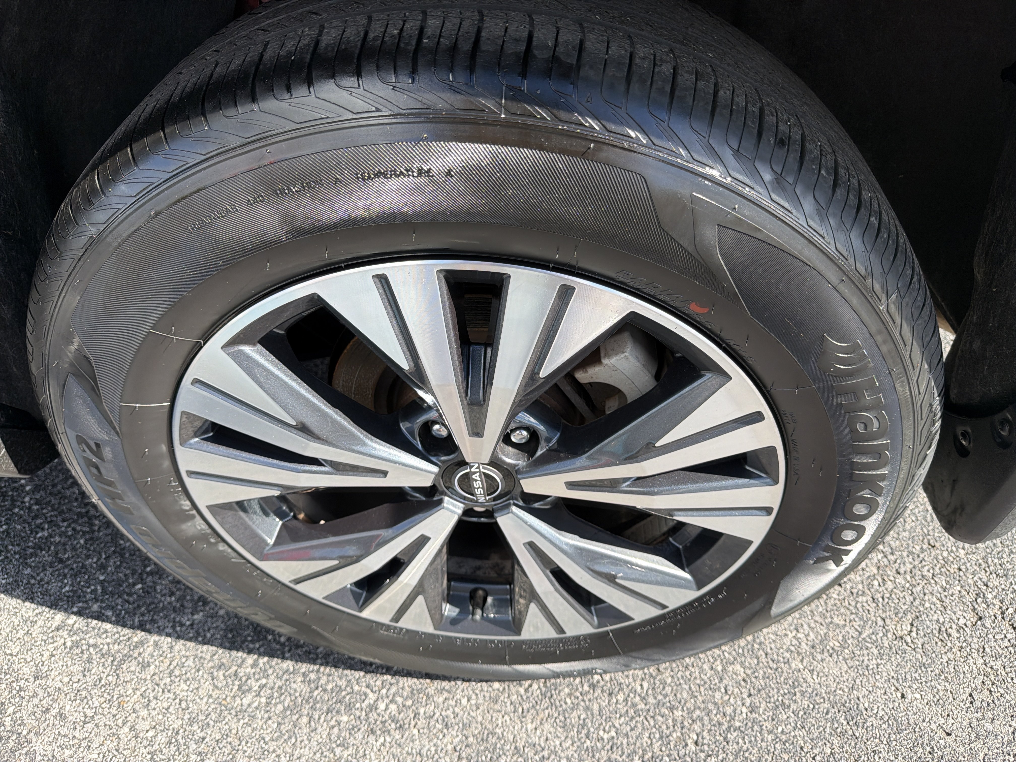 Used 2023 Nissan Rogue SV AWD/4WD image 13