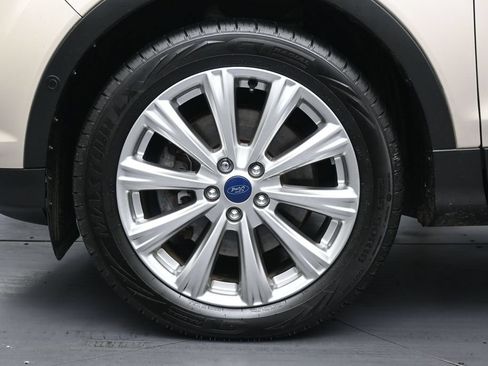Used 2017 Ford Escape Titanium w/ Equipment Group 301A AWD/4WD image 38