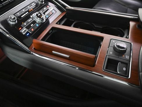 Used 2022 Lincoln Navigator Reserve image 33