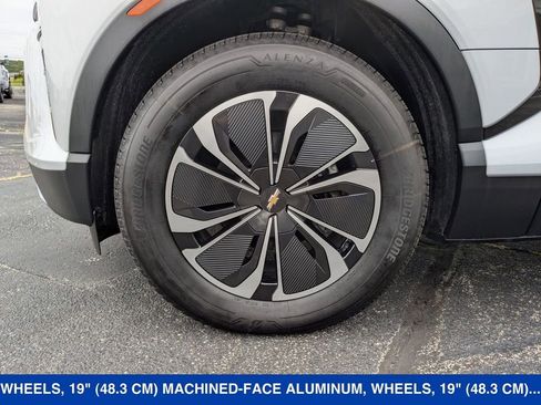 New 2025 Chevrolet Blazer EV LT image 10