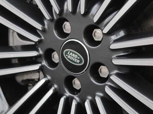 Certified 2025 Land Rover Range Rover Evoque Dynamic SE image 11