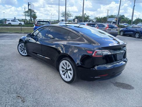 Used 2023 Tesla Model 3 Standard Range RWD image 4