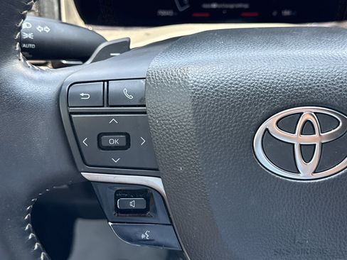 Used 2025 Toyota Camry SE w/ Multimedia Upgrade Package FWD image 21