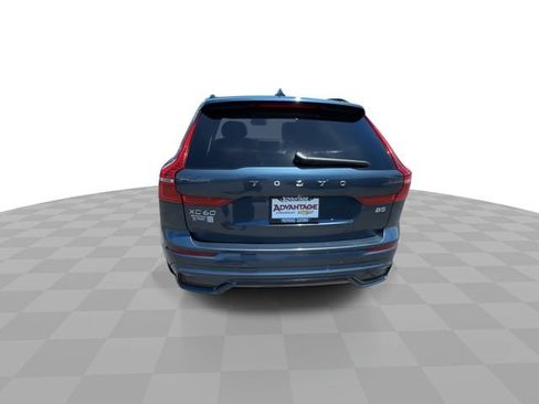 Used 2024 Volvo XC60 B5 Plus AWD/4WD image 7