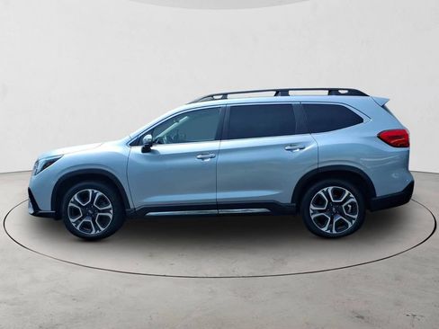 Used 2023 Subaru Ascent Limited w/ Technology Package AWD/4WD image 8