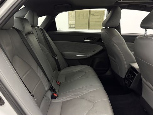 Used 2019 Toyota Avalon Limited w/ All Weather Liner Package image 36