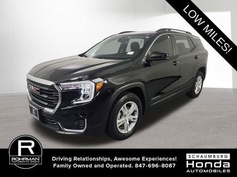 Used 2022 GMC Terrain SLE w/ Driver Convenience Package AWD/4WD image 1
