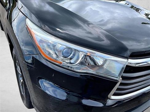 Used 2016 Toyota Highlander XLE AWD/4WD image 27