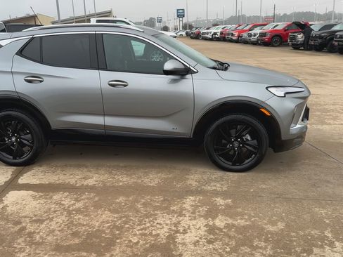 Used 2026 Buick Encore GX Sport Touring image 2