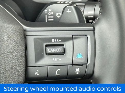 Certified 2025 Nissan Rogue SV image 26