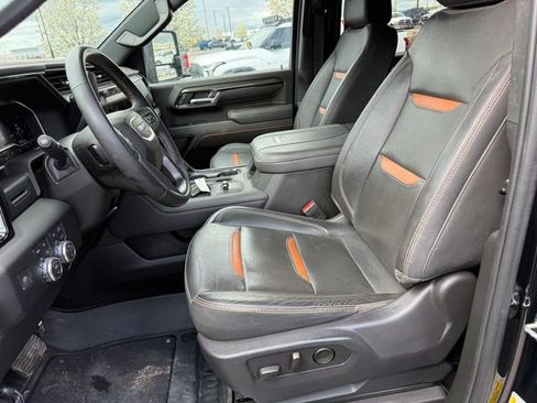 Used 2024 GMC Sierra 3500 AT4 w/ AT4 Preferred Package image 6
