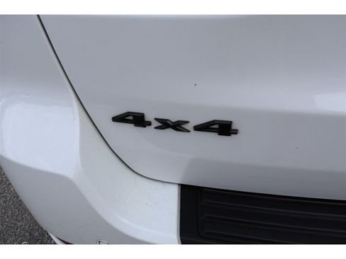 Used 2022 Jeep Grand Cherokee Laredo X AWD/4WD image 5