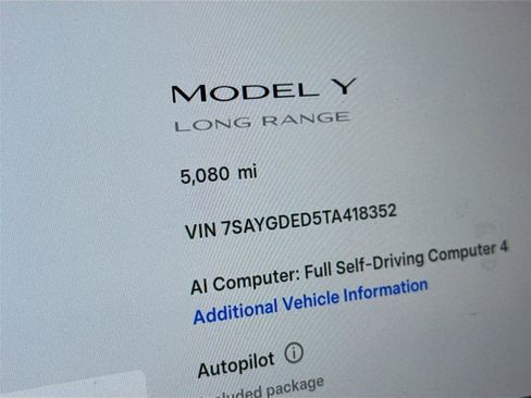 Used 2026 Tesla Model Y 2WD image 4