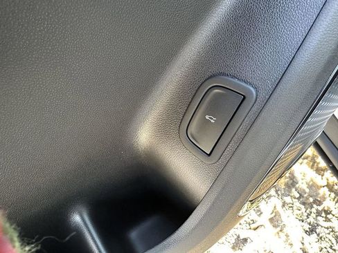 New 2026 GMC Acadia AT4 w/ LPO, Floor Liner Package image 15