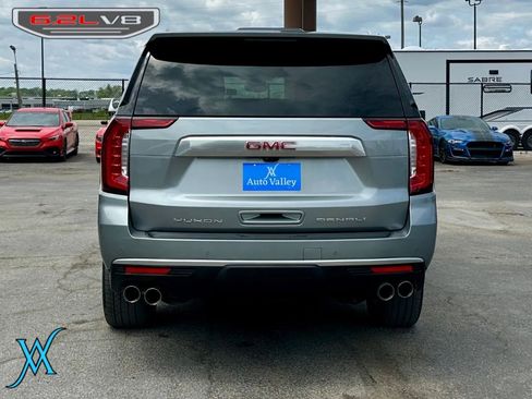 Used 2024 GMC Yukon XL Denali w/ Advanced Technology Package AWD/4WD image 6