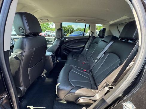 Used 2020 Buick Envision Premium AWD/4WD image 36