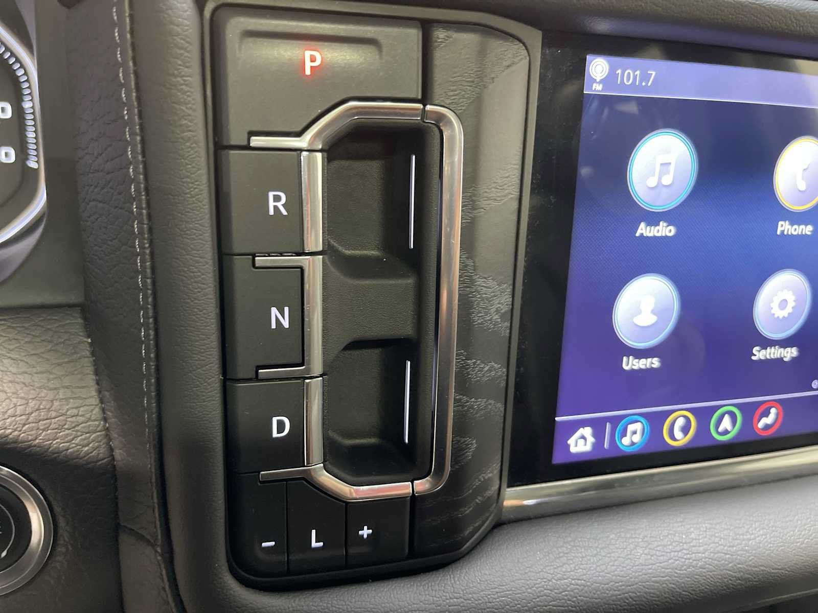 Used 2021 GMC Yukon Denali AWD/4WD image 17