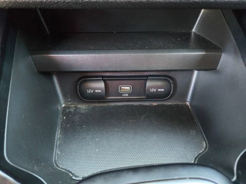 Used 2022 Kia Soul LX w/ Technology Package FWD image 14