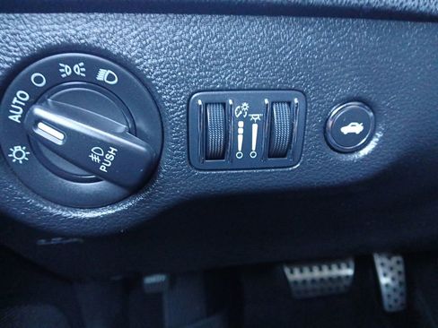 Used 2022 Dodge Charger GT w/ Blacktop Package image 12