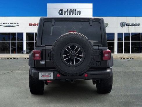 Used 2026 Jeep Wrangler Unlimited Rubicon AWD/4WD image 8