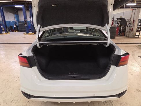 Used 2025 Nissan Altima 2.5 SV image 22