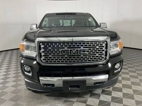Used 2018 GMC Canyon Denali image 2